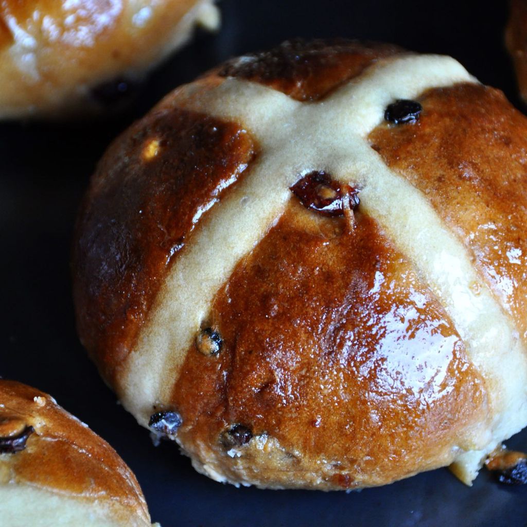 Hot Cross Buns (each)